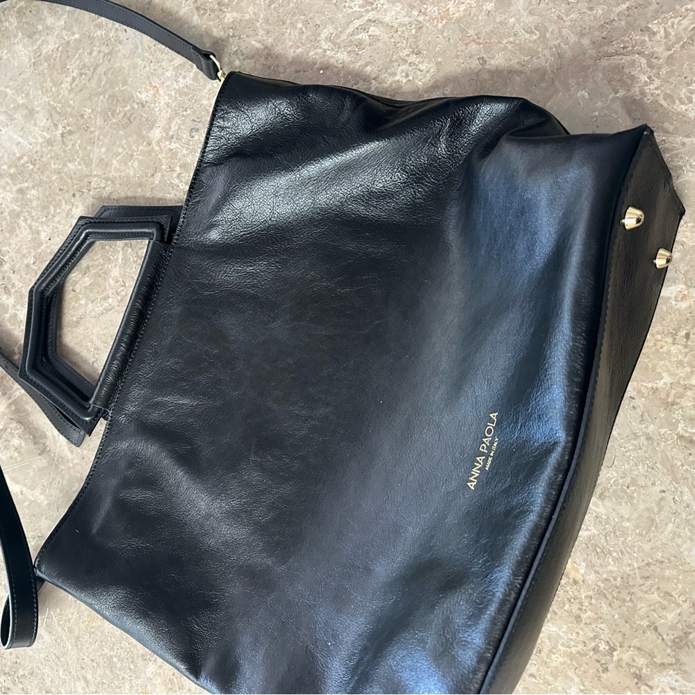 Black Shoulder Bag